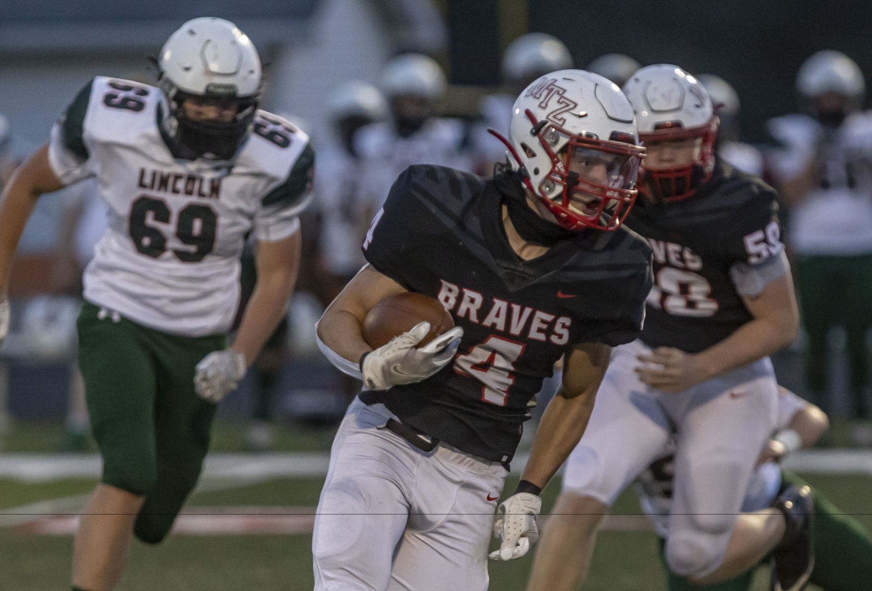 MTZ Lincoln football gallery 42 040921.JPG